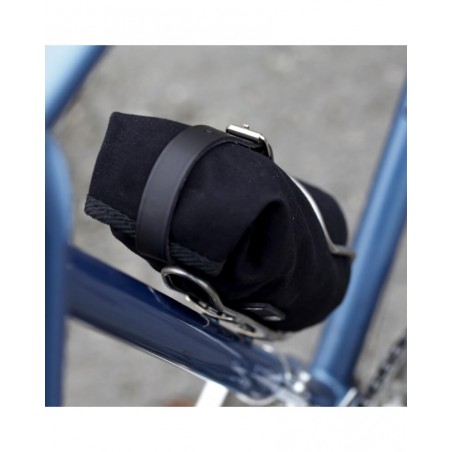 Pullokantolaukku ja satulalaukku Berthoud