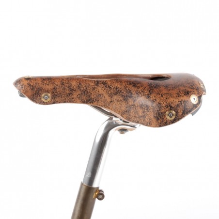 Sykkelsadel i skinn med åpen pudendalnerve Berthoud Aravis