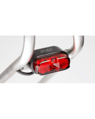 feu arrière vélo noir SON pour porte bagage tube Ø10 2