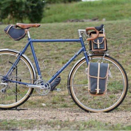 GB1500 Set di borse con cinghia in pelle e fissaggio a molla - Grigio/Naturale