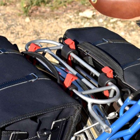 Matalaprofiiliset sivupussit retkeilijöille Berthoud musta puuvillakangas musta värjätty kasvinahka