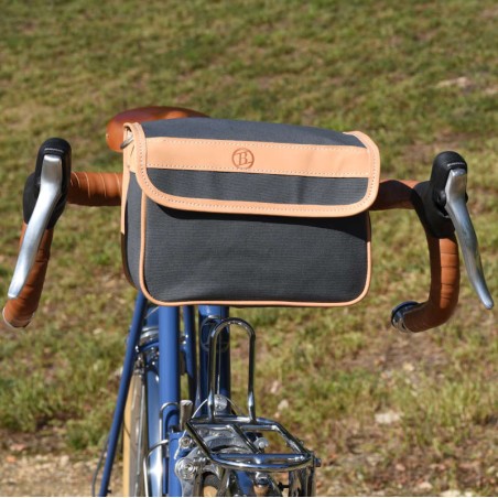 Ohjaustanko- tai satulalaukku Berthoud