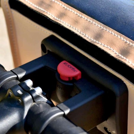 Ohjaustangon laukku Berthoud