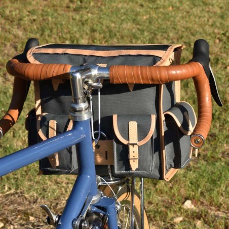 Ohjaustangon laukku Berthoud