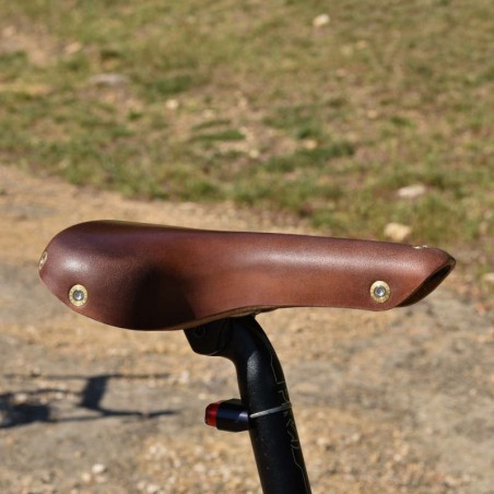 City-lædersadel med titaniumskinner Berthoud Vars