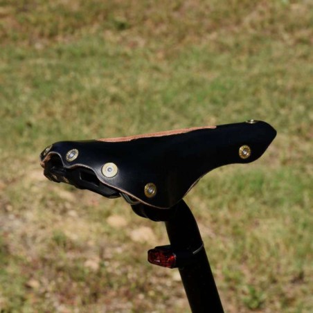 Avoin nahkainen polkupyörän satula naisille, joilla on häpyluun hermo Berthoud Marie Blanque