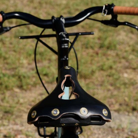 Öppen cykelsadel i läder för damer med nervus pudendus Berthoud Marie Blanque