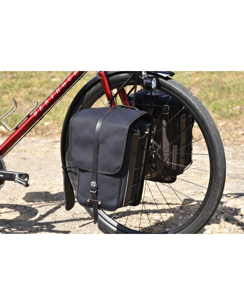 Pair of GB1500 side panniers with strap/spring attachment - All black